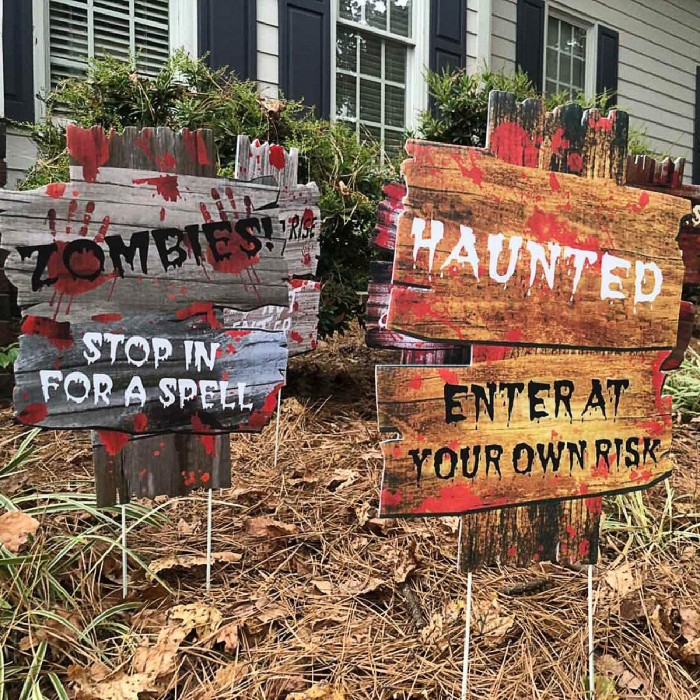 Signs for Halloween Scary Theme Party